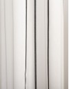 Έτοιμη ραμμένη κουρτίνα με κρίκους (200x280) - Ζακάρ λευκό-γκρι-μαύρο ημιδιάφανο