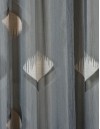 Έτοιμη ραμμένη κουρτίνα με τρέσα (300x290)- Οργάντζα ζακάρ μαύρο/γκρι/μπεζ ημιδιάφανη